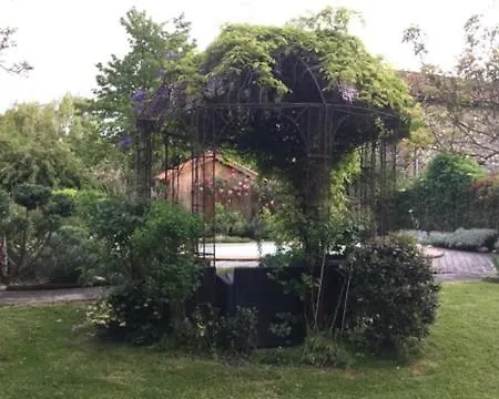 Loft Atypique Nocleg ze śniadaniem 4*