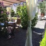Bed & Breakfast Loft Atypique Villeneuve-de-Rivière