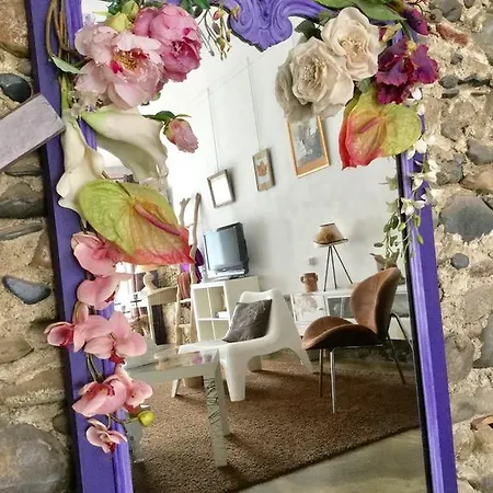 Couette-café Loft Atypique Villeneuve-de-Rivière