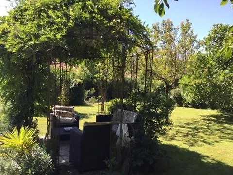 לינה וארוחת בוקר Loft Atypique Villeneuve-de-Rivière