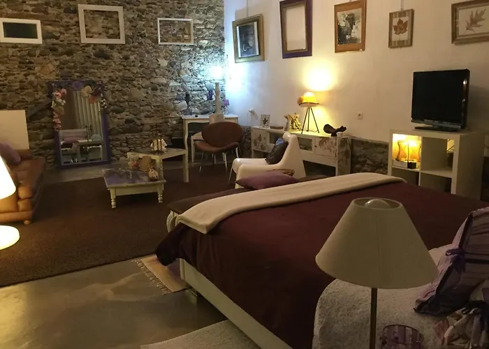 לינה וארוחת בוקר Loft Atypique