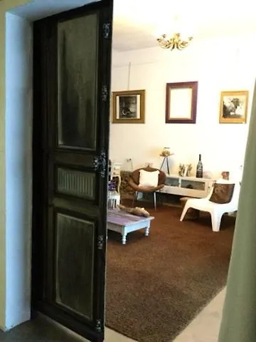 לינה וארוחת בוקר Loft Atypique