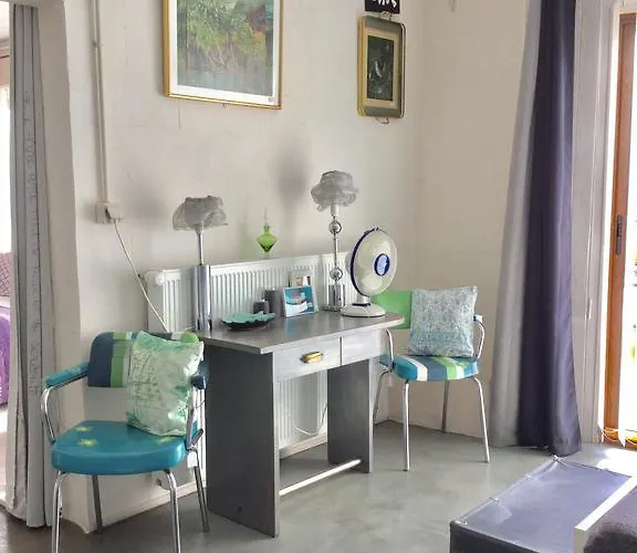 Loft Atypique לינה וארוחת בוקר 4*