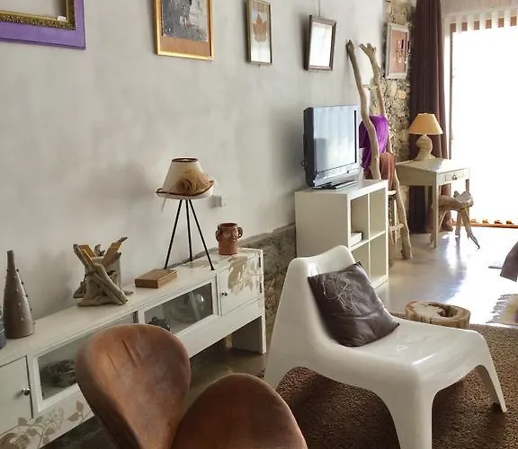 Loft Atypique לינה וארוחת בוקר Villeneuve-de-Rivière