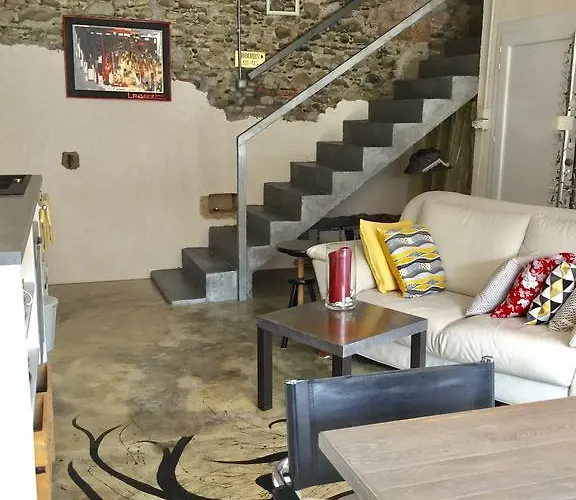 Loft Atypique לינה וארוחת בוקר Villeneuve-de-Rivière